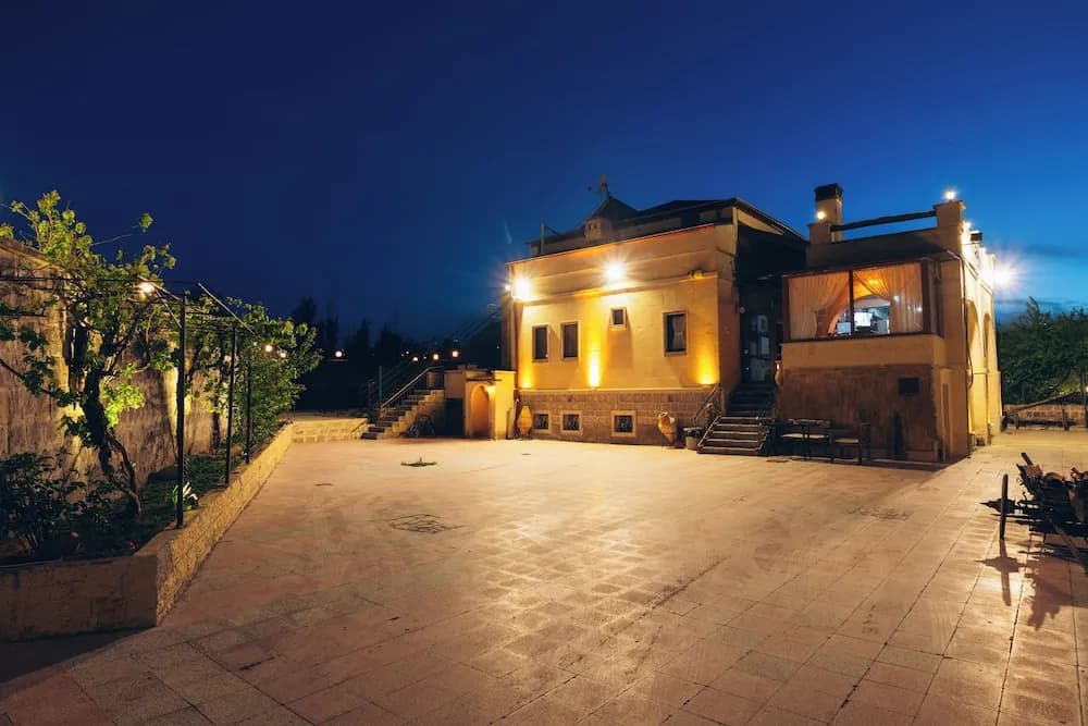 Agata Cave Sinasos Hotel