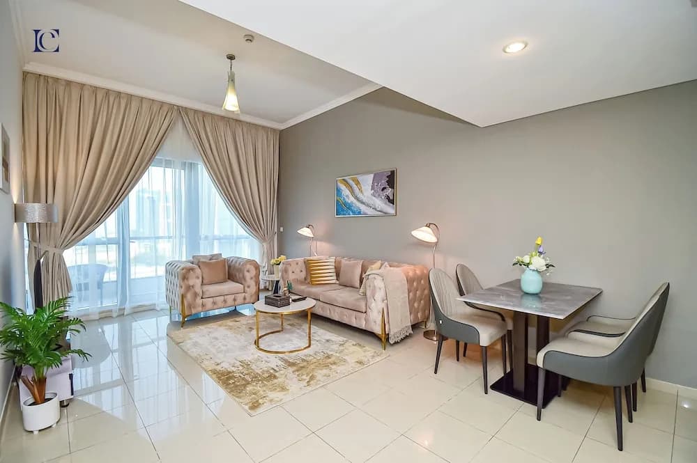 MRNE - Spacious furnished apartment