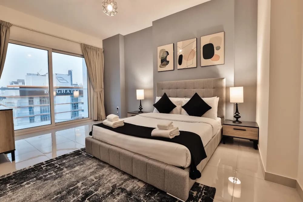 Luxe 1Bed Apt - Balcony & View