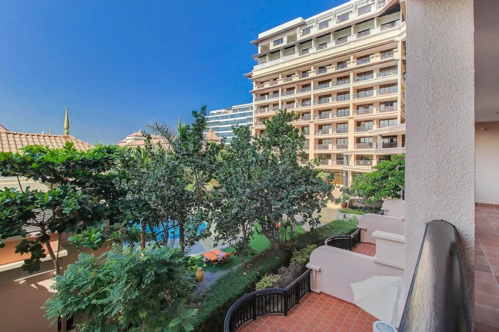 Luxe Getaways Palm Jumeirah