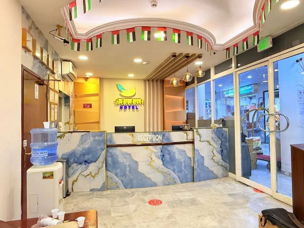 Banana Hotel