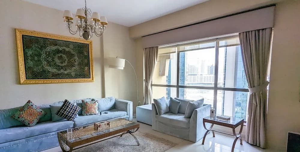 Travelers Dubai Marina Hostel