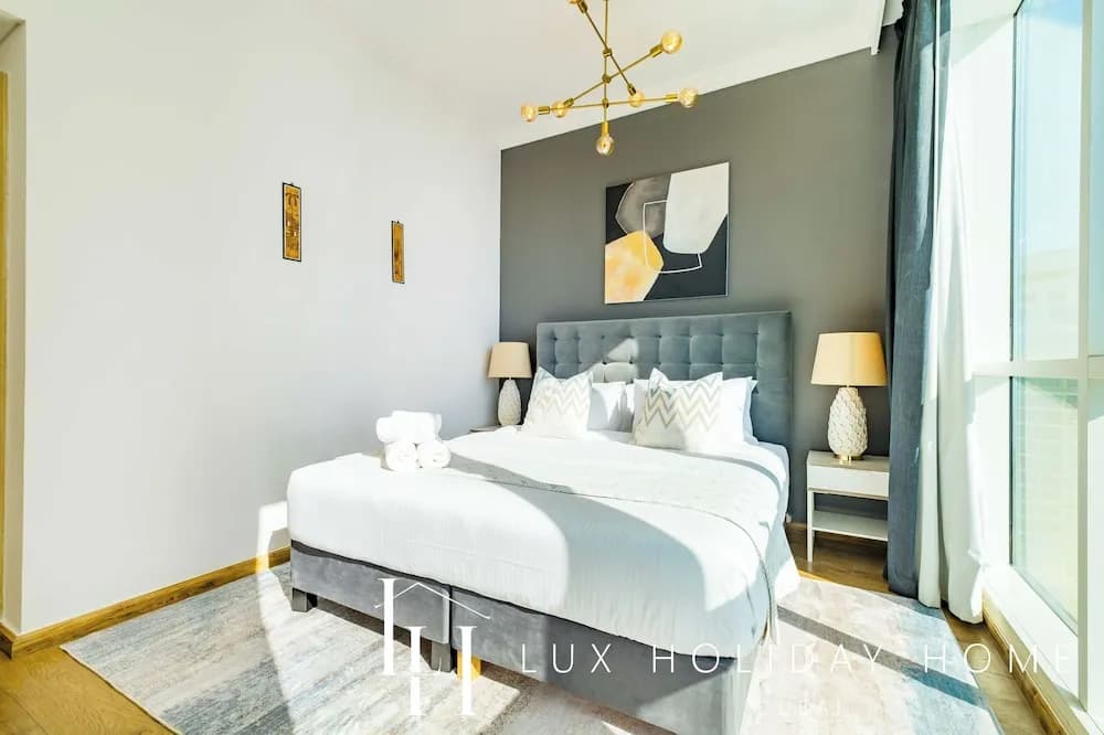 LUX The JBR Beach Sea View Suite