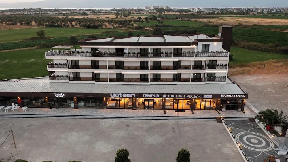 E87 Highway Otel
