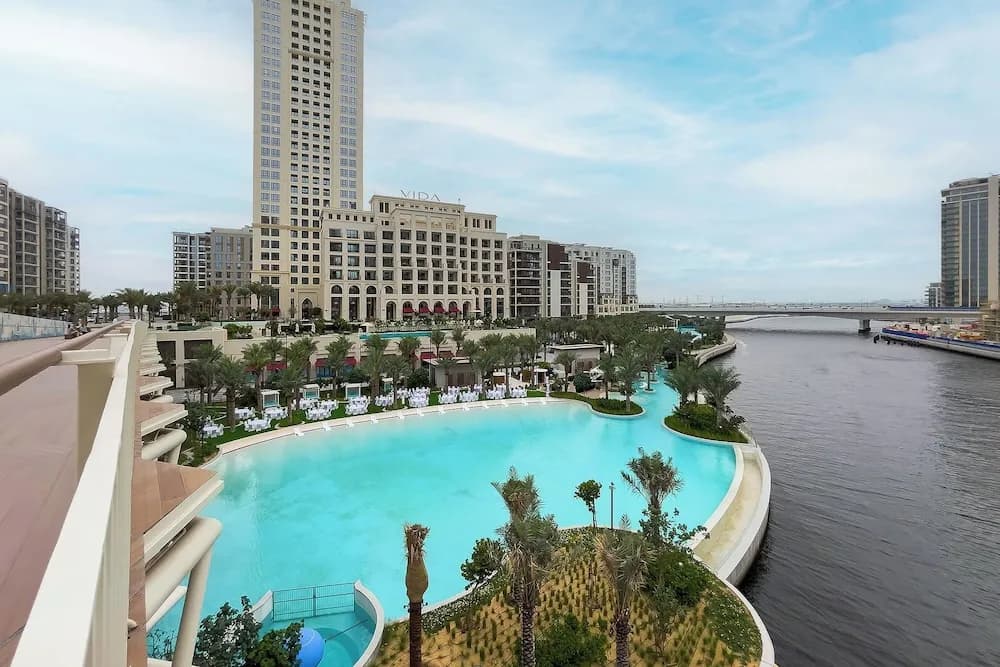 Cozy 1BR at Vida Residences Creek Beach