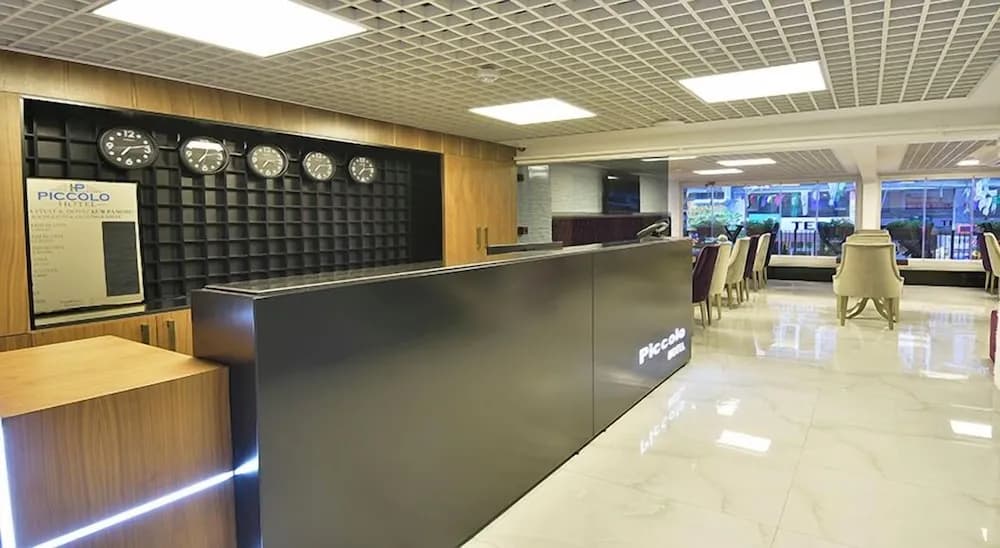 Hotel Adamel City