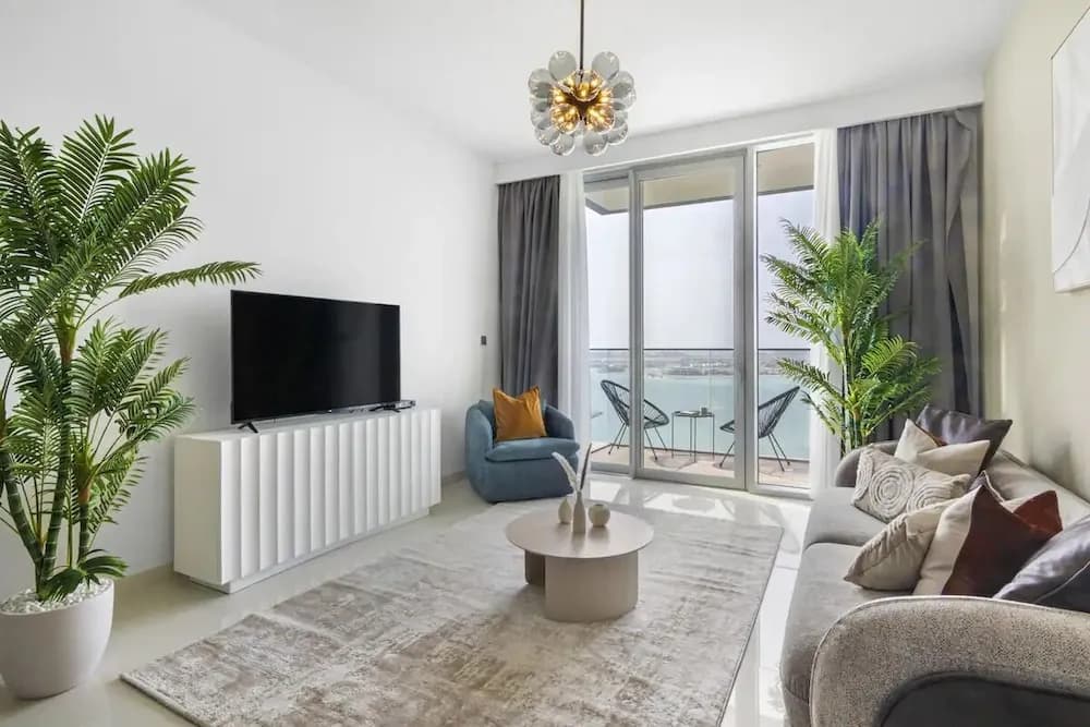 Sea view 2BR Beach Isle