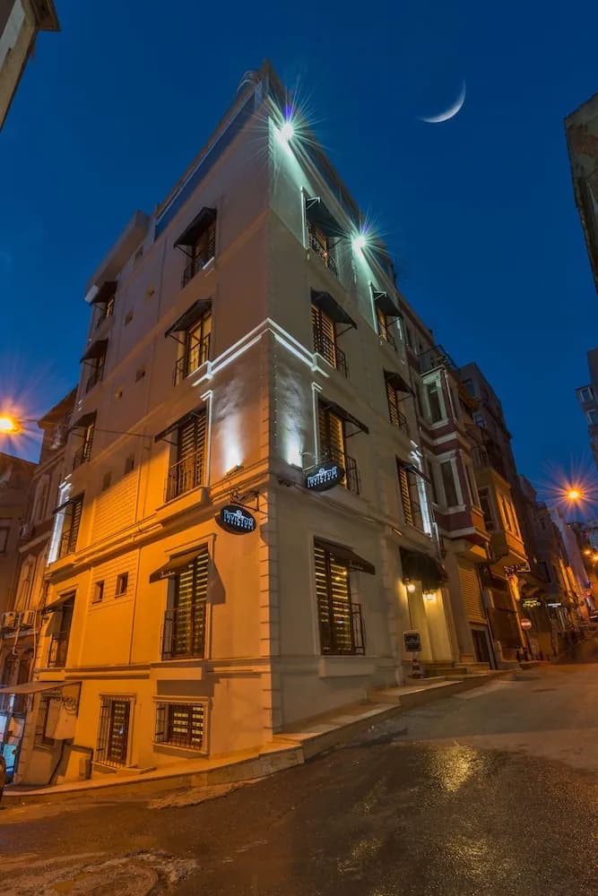 Invictum Residence