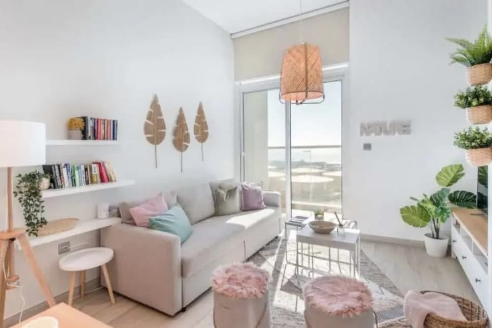 Cozy 1BR with balcony sea view