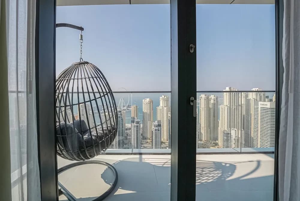 Modern 2BR HighFloor Haven - Vida Marina
