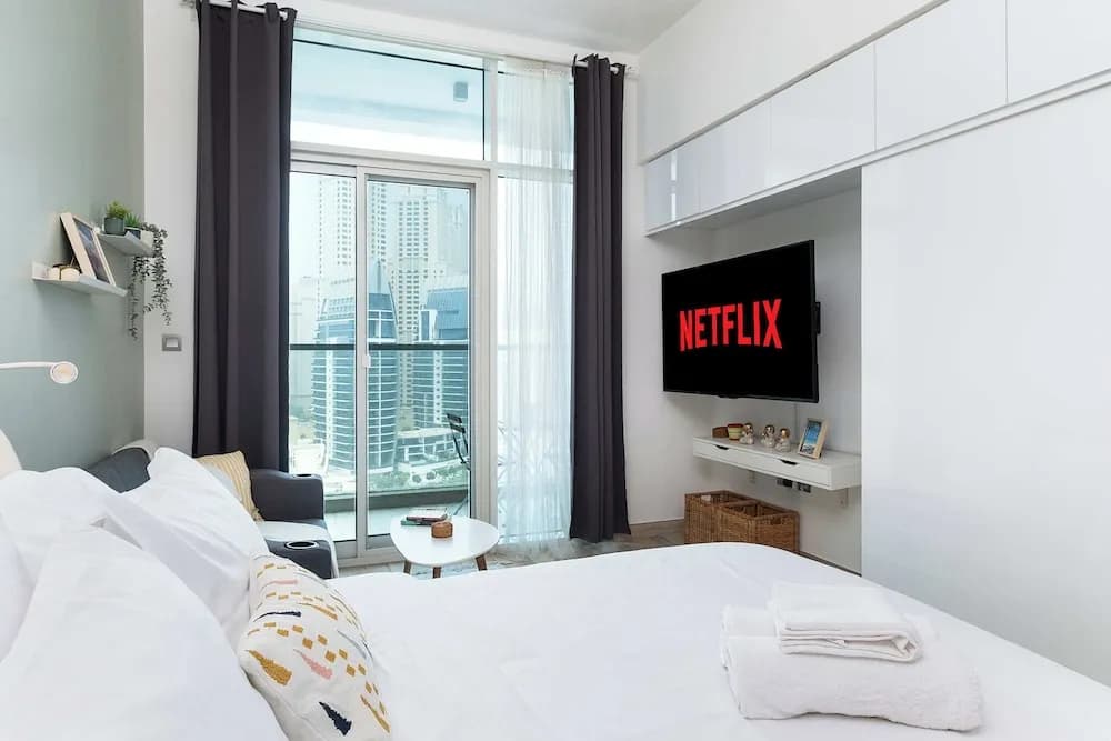 Studio With Best View Of Dubai