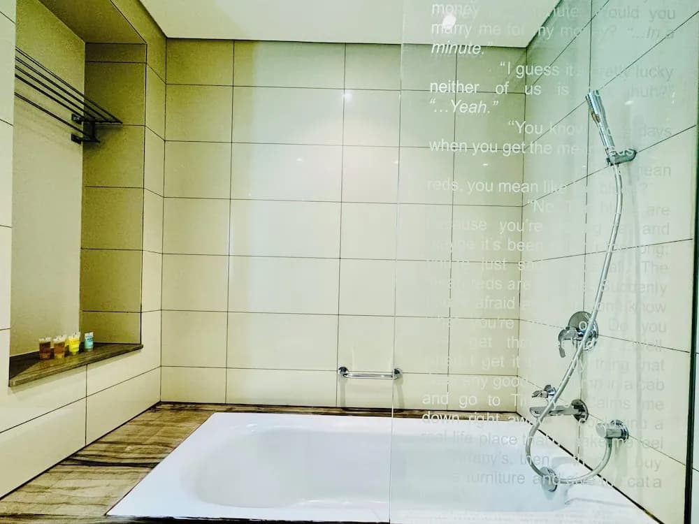 Venduras Luxe 1BR at Paramount