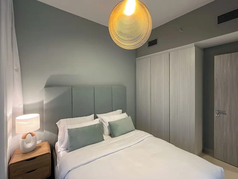 1BDR apartment With Pool View