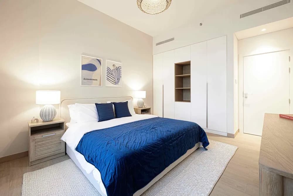 Luxury 1BR La Rive 2
