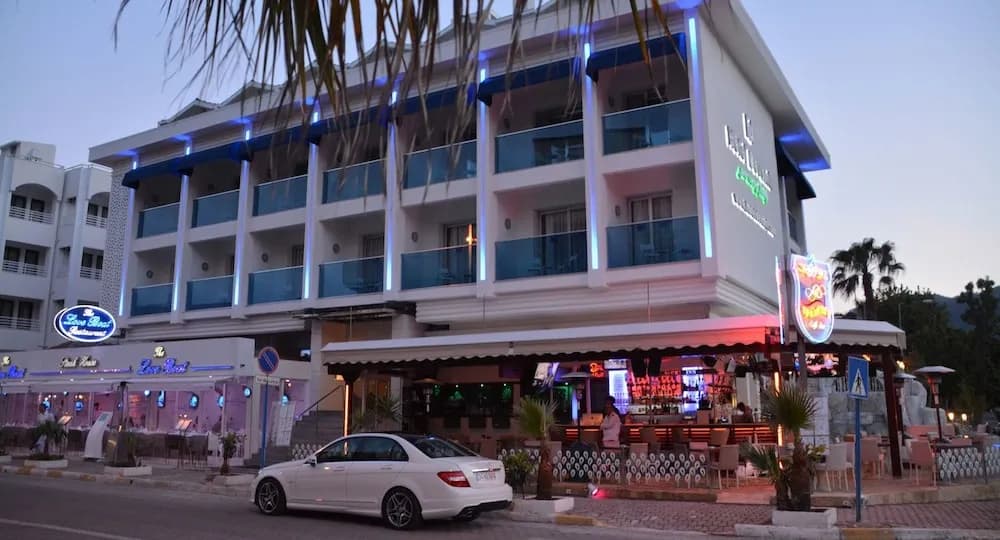 Hotel Devamlı