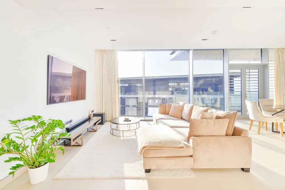 Luxury 2BR - Awesome Views - Ain Dubai