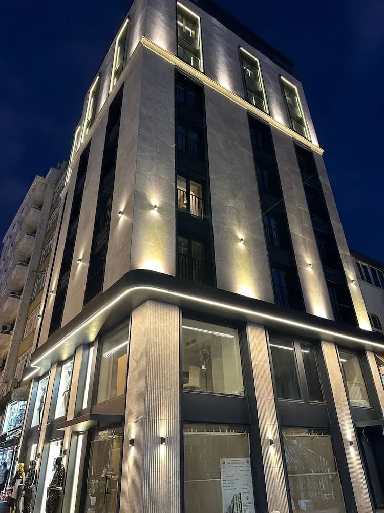 Lunet Old City Hotel