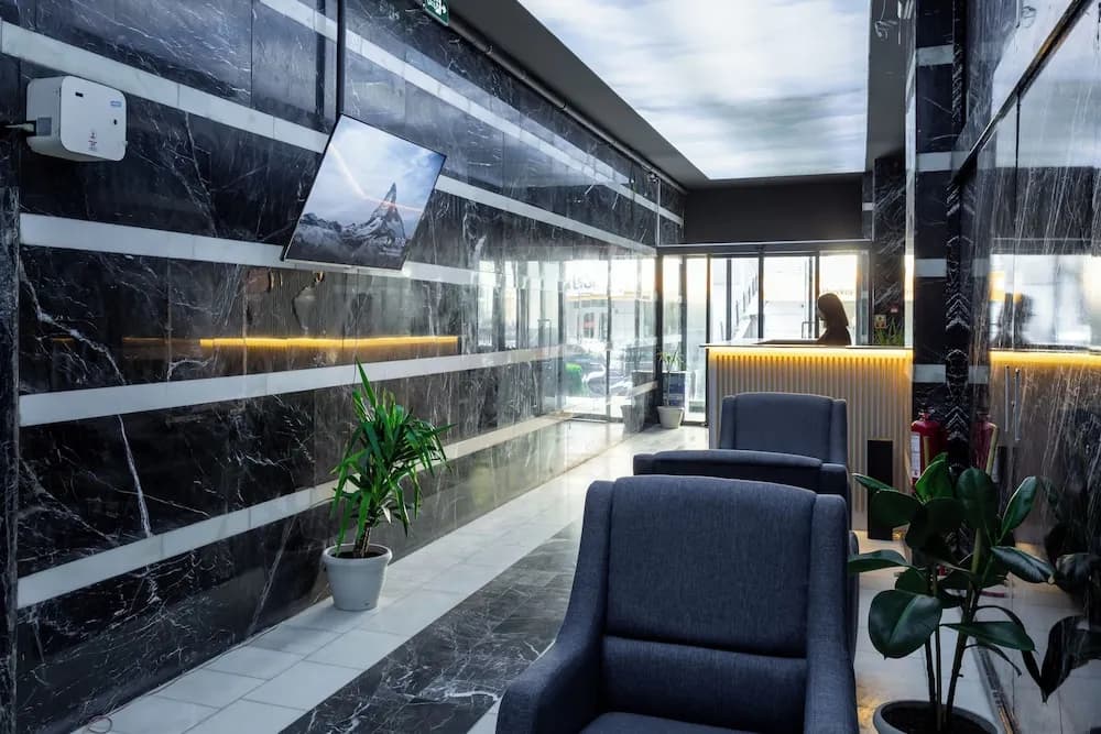 Atm Park Suit