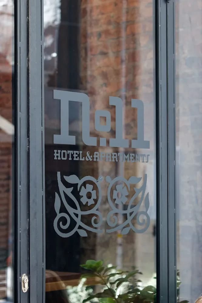 No11 Hotel & Apartments