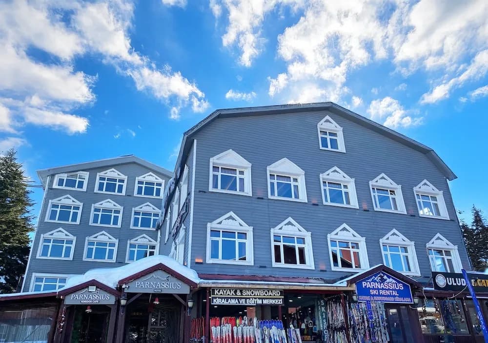 Parnassius Hotel