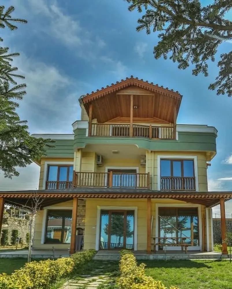 Lifoz Holiday Resort