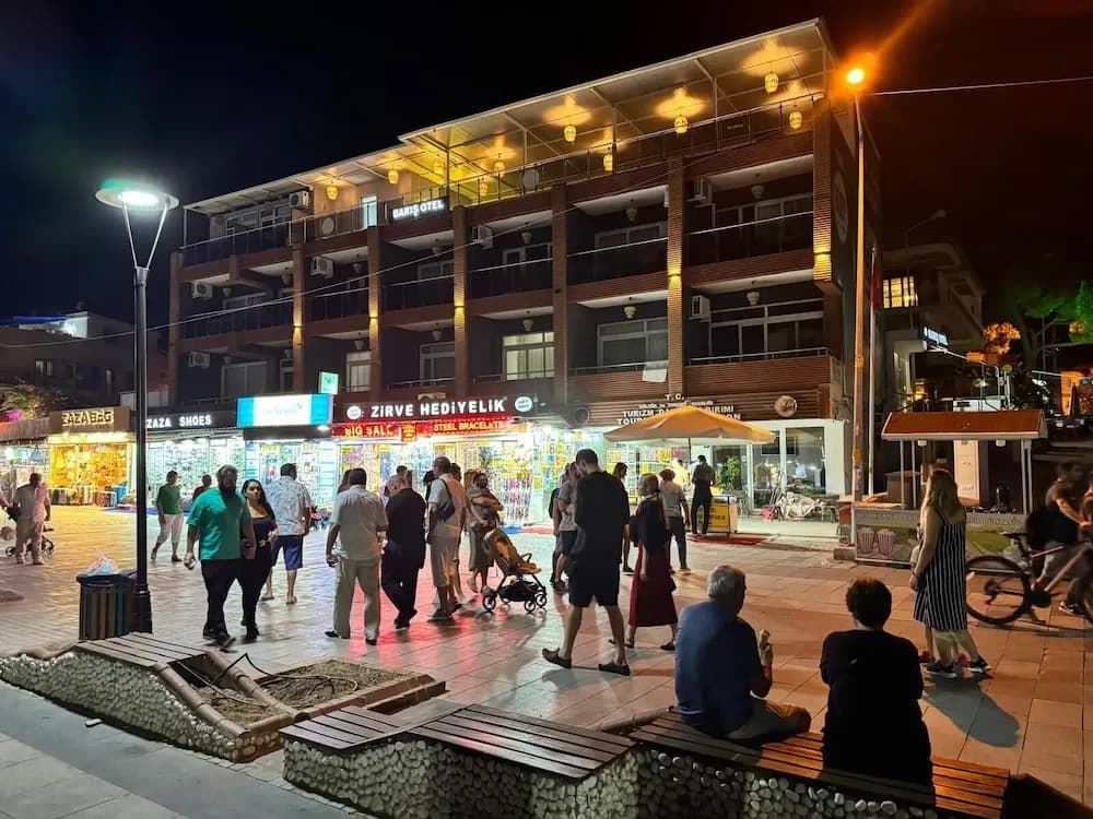 Barış Otel