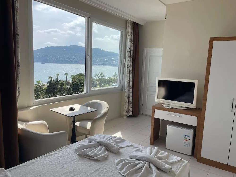 Rosella Hotels