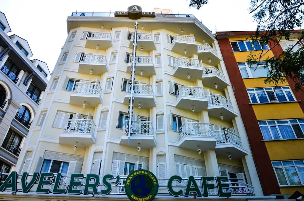 Konaklama yerinin ön cephesi