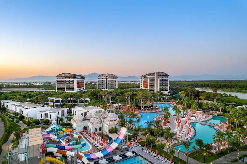 Trendy Lara Hotel