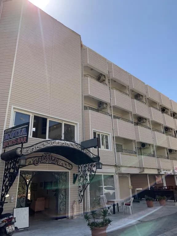 Zuhat Otel