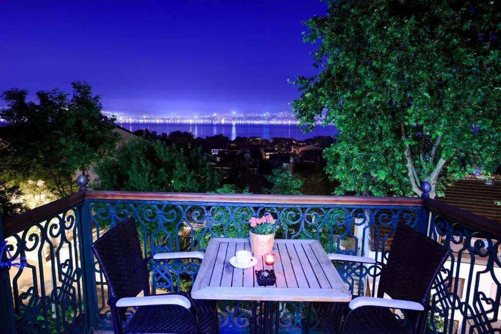 Anastasia Meziki Hotel