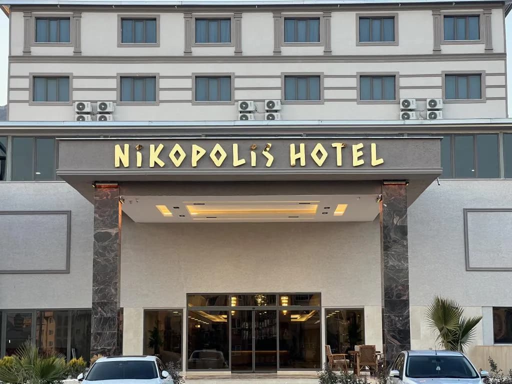 Nikopolis Hotel
