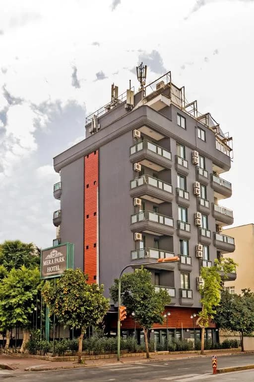 Mera Park Hotel