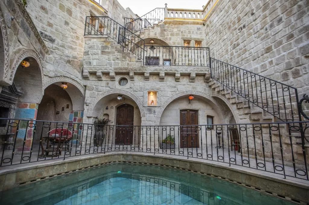 Royal Cave Hotel