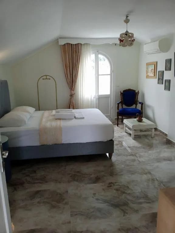 Ada Antik Otel