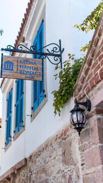 Cunda Fatma Hanım Konağı(15 Adult only)