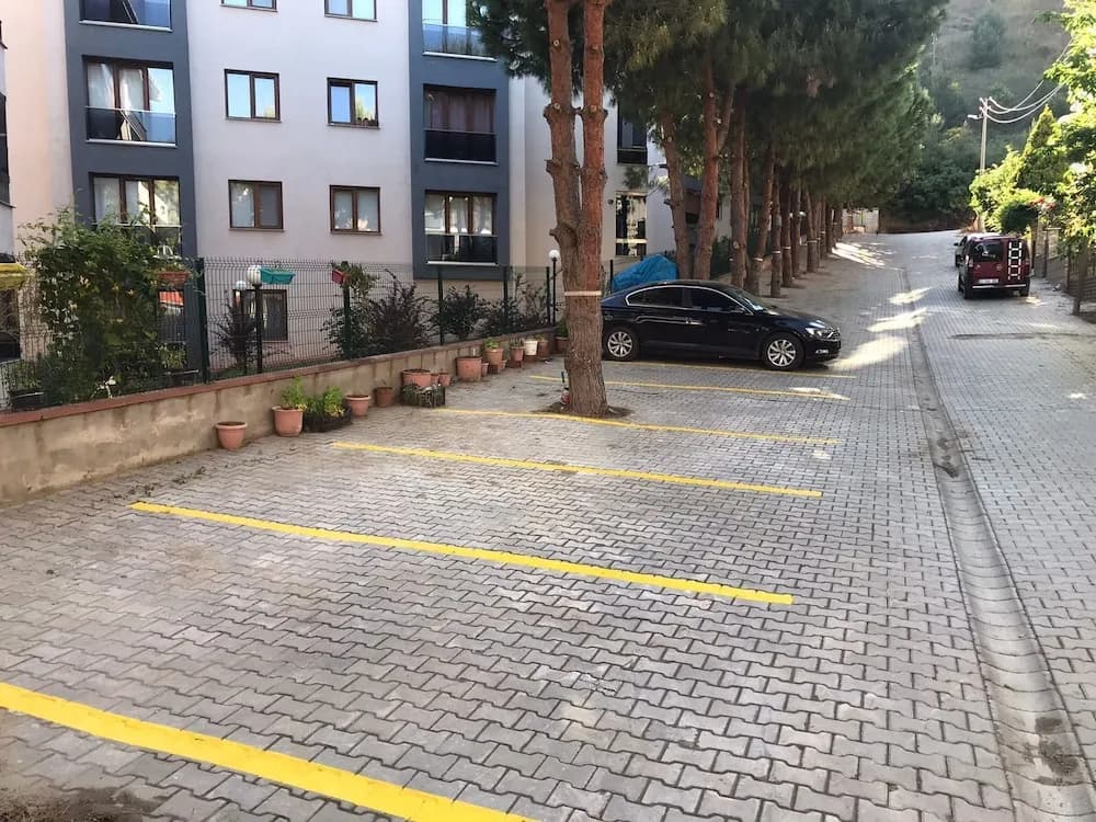 Konaklama yerinin ön cephesi