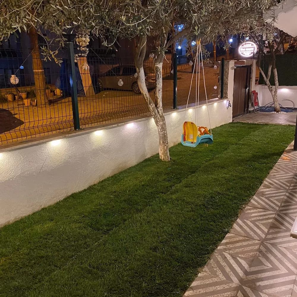 Konaklama yerinin ön cephesi