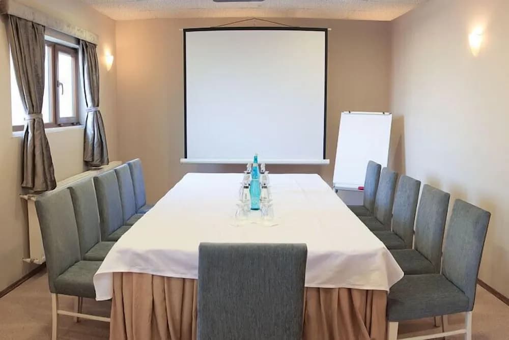 Toplantı salonu/imkânları