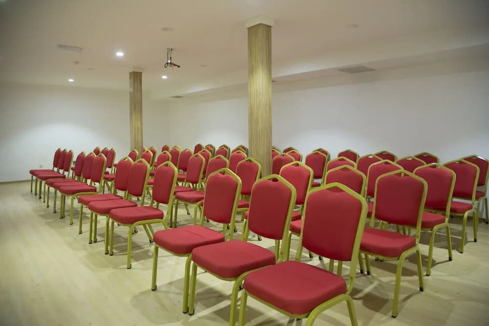 Toplantı salonu/imkânları