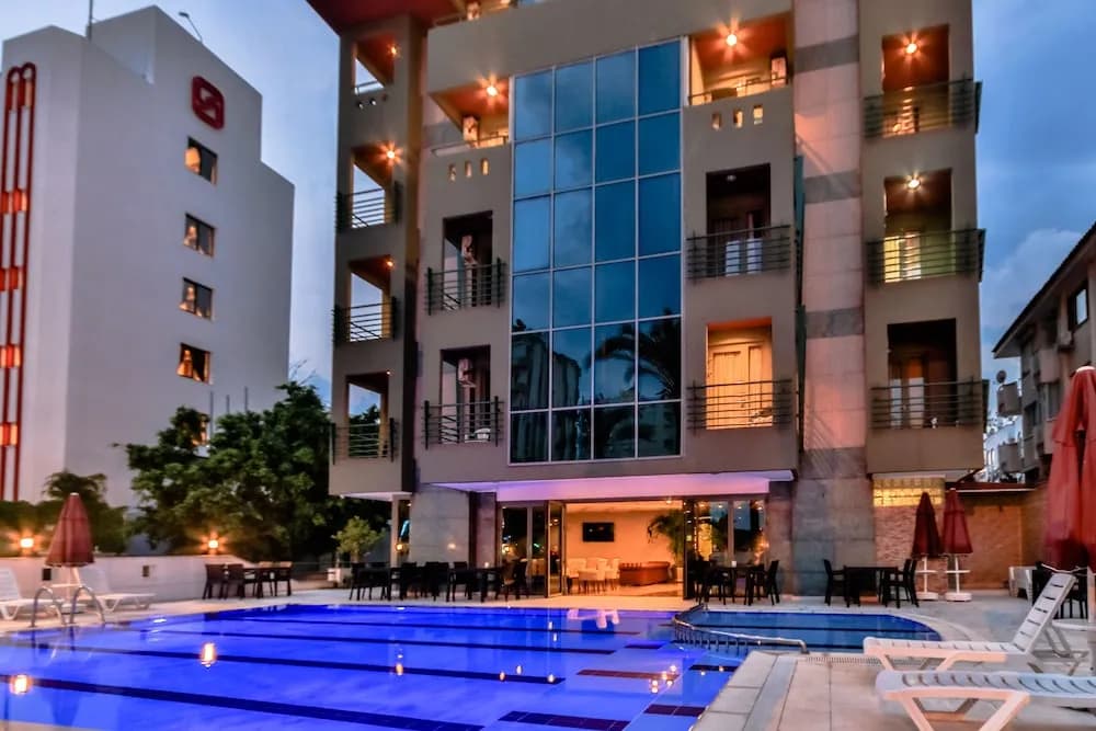 Konaklama yerinin ön cephesi