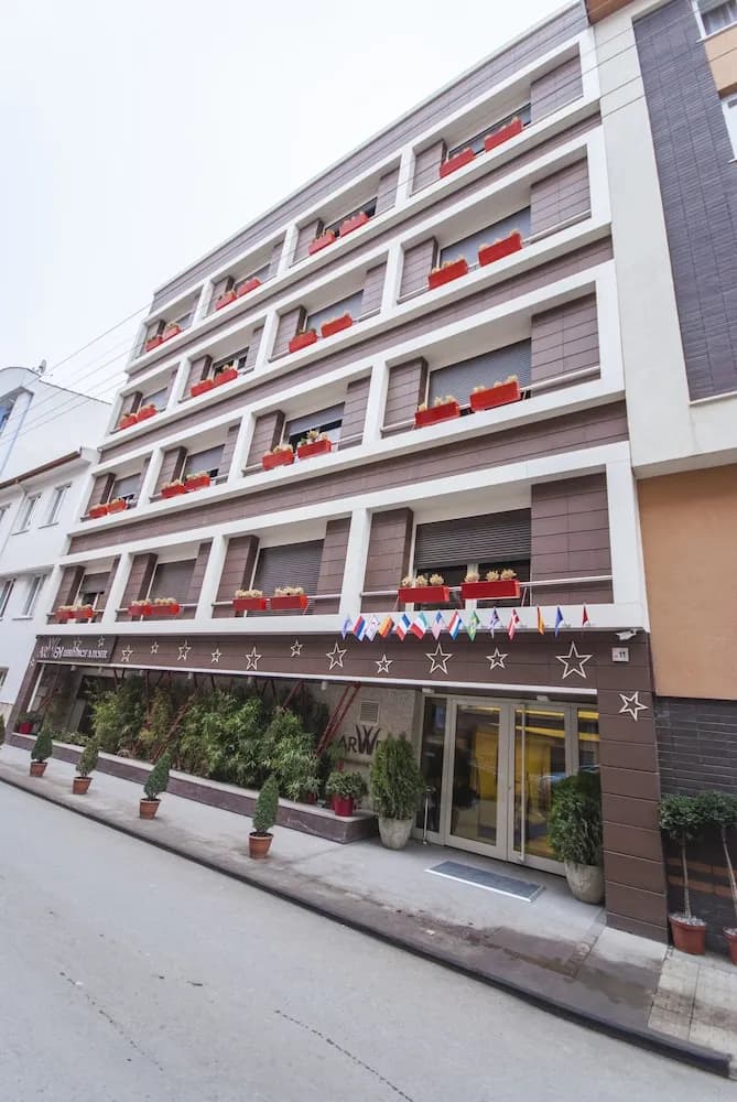 Arwen Premium Residence