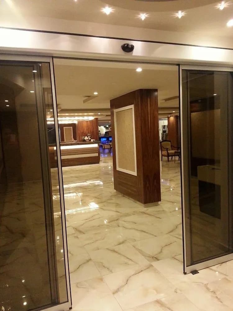 Lavinia Apart Hotel