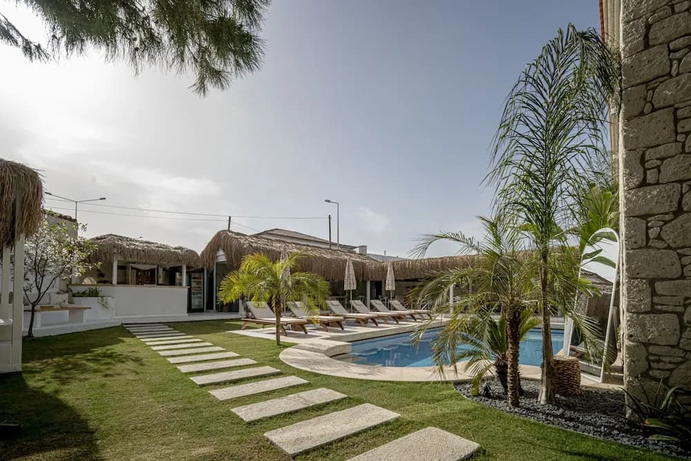 Sandal Alaçatı - Adults Only