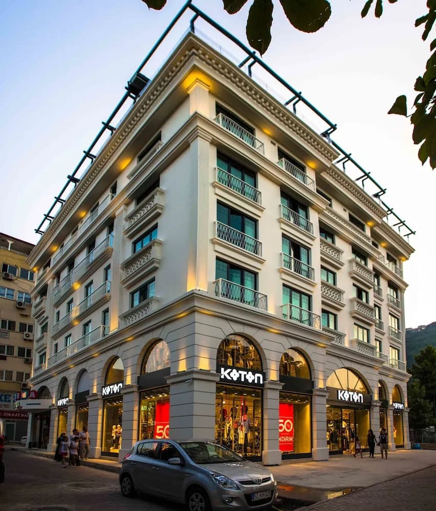 Sinema Hotel