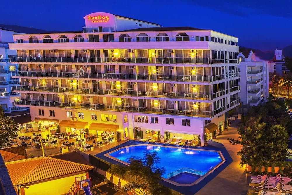Sun Bay Park Hotel