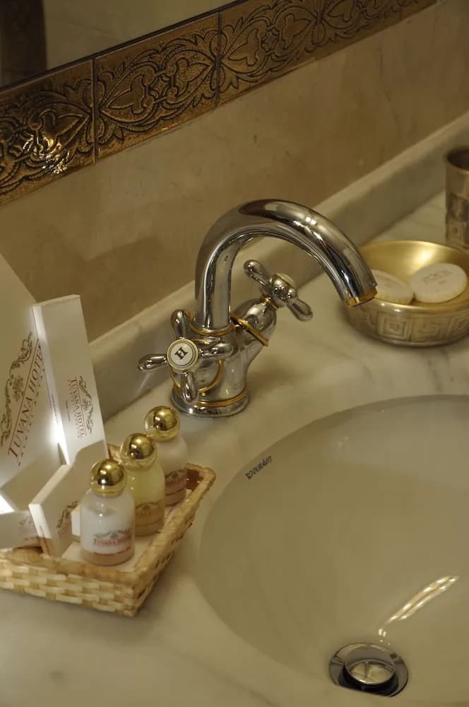 Banyo lavabosu