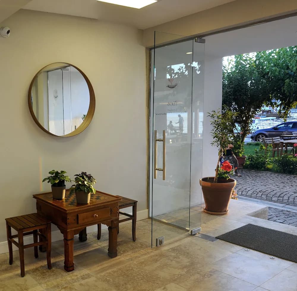 Teos Lodge Pansiyon & Restaurant