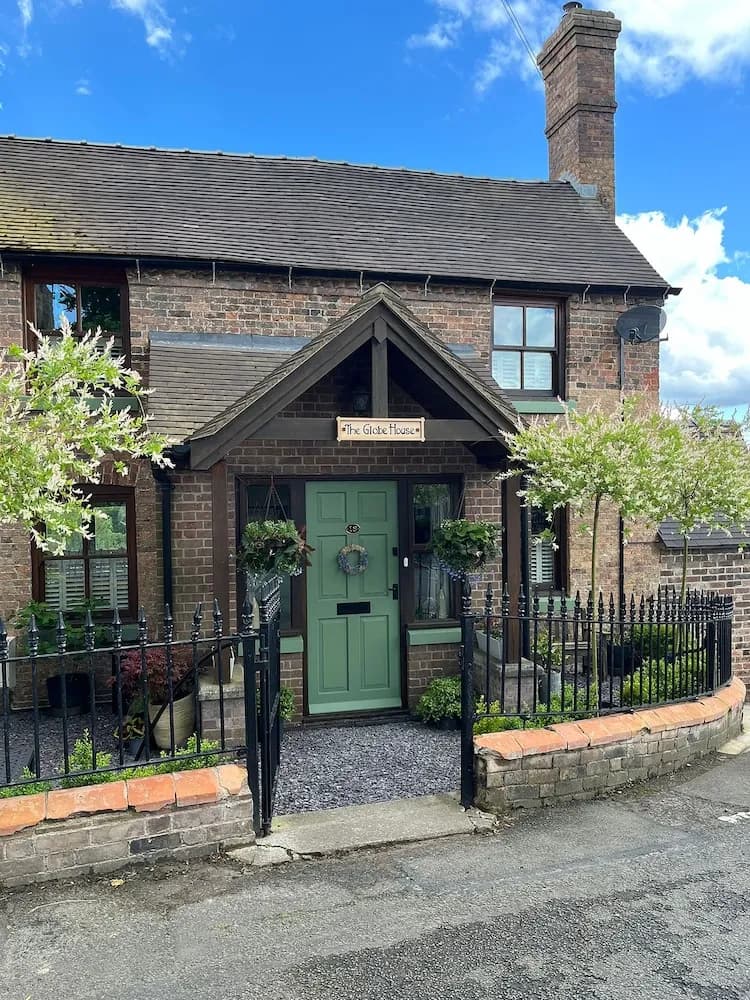 The Globe House