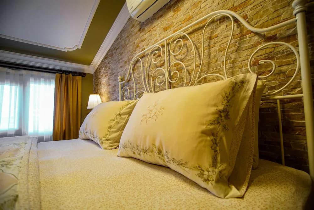 Urla Zeytin Otel